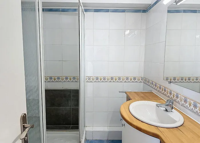 T2 Avec Terrasse, Climatisation Et Parking - Fr-1-715-22 * Mauguio
