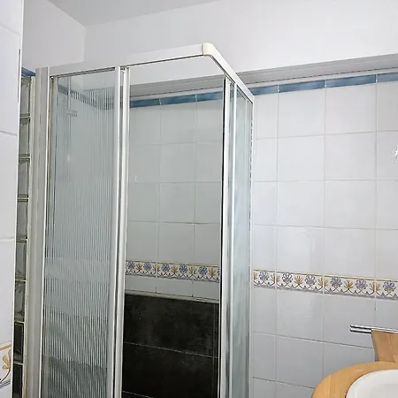 T2 Avec Terrasse, Climatisation Et Parking - Fr-1-715-22 Apartamento *