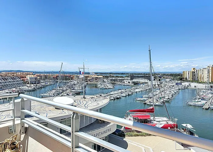 T2 Avec Terrasse, Climatisation Et Parking - Fr-1-715-22 *